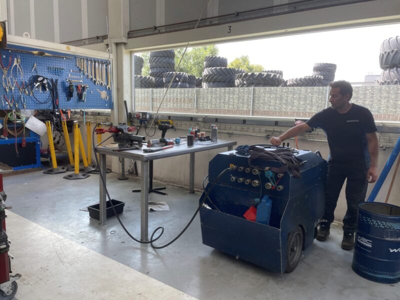 Testen hydraulische cilinder voor levering Testen hydraulische cilinder voor levering